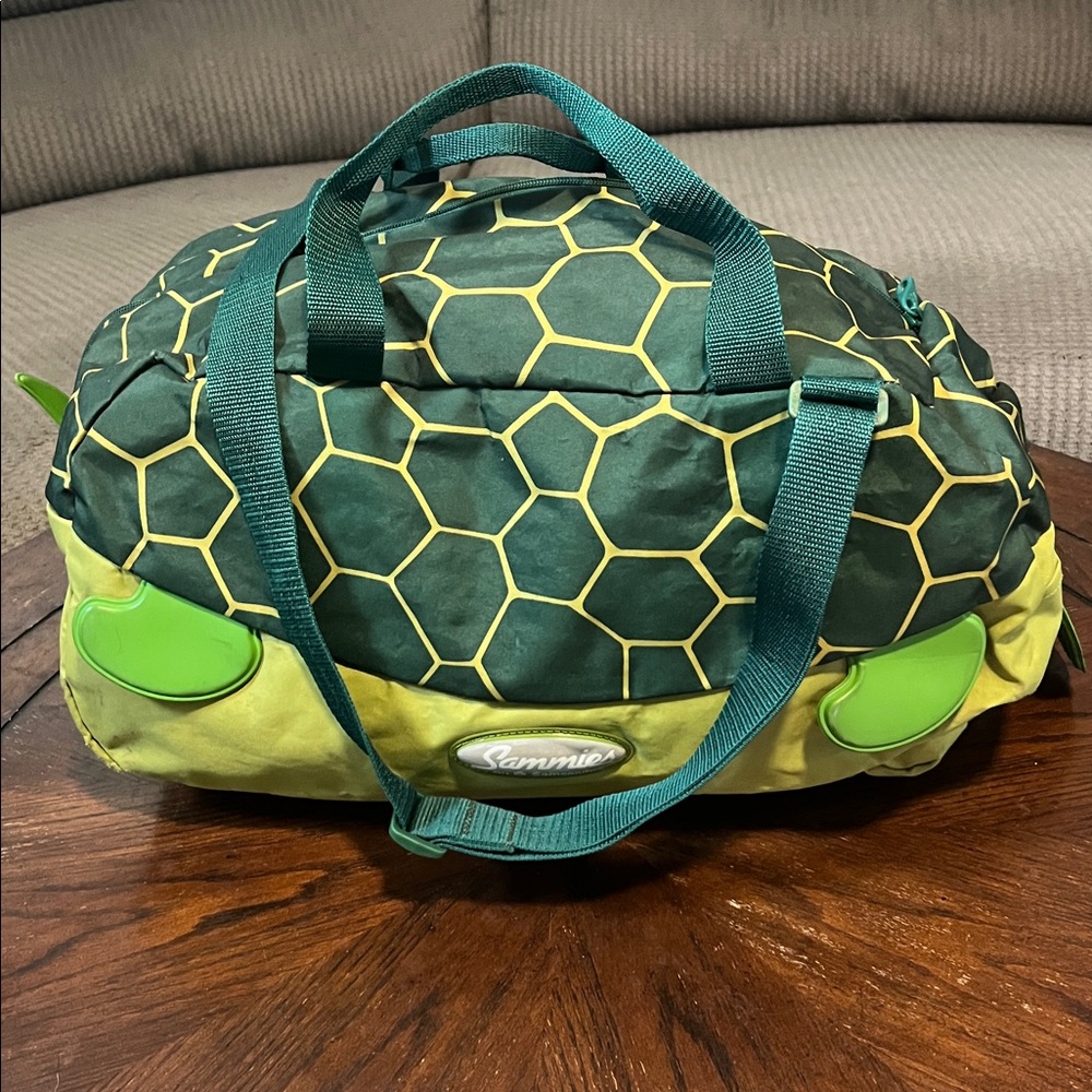Sammies by Samsonite Luggage Turtle Duffel Travel Tote Bag Preowned